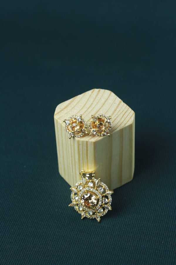 Gold Star Locket Set